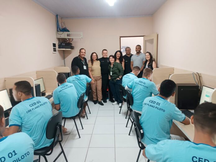 Educação de Jovens e Adultos chega ao sistema prisional