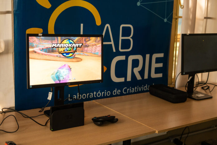 Capacitação de professores da rede pública do DF aborda uso pedagógico de games e e-sports