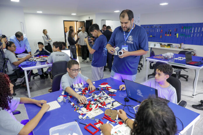 Inauguração do Parque Tecnológico de Robótica oferece mais de mil vagas para estudantes da rede pública