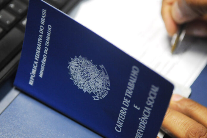 Semana encerra com 1.212 oportunidades de emprego nas agências do trabalhador