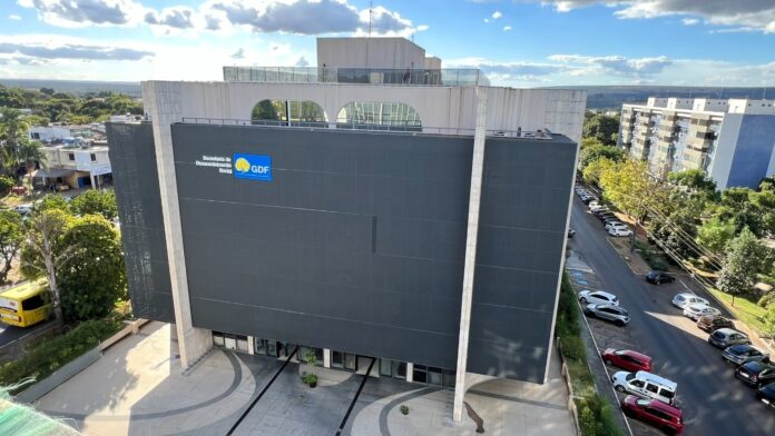 Governadora divulga concurso inédito na assistência social do DF com mais de 1,1 mil vagas disponíveis