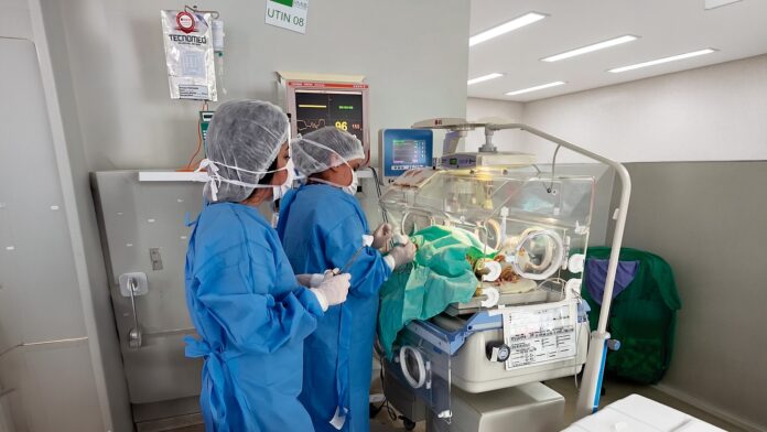 Projeto implementa laserterapia em UTIs neonatais do DF