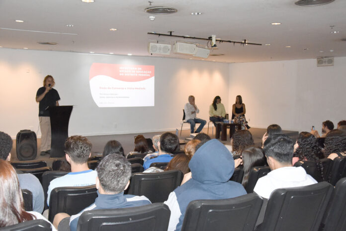 Estudantes da rede pública do DF debatem acesso à cultura