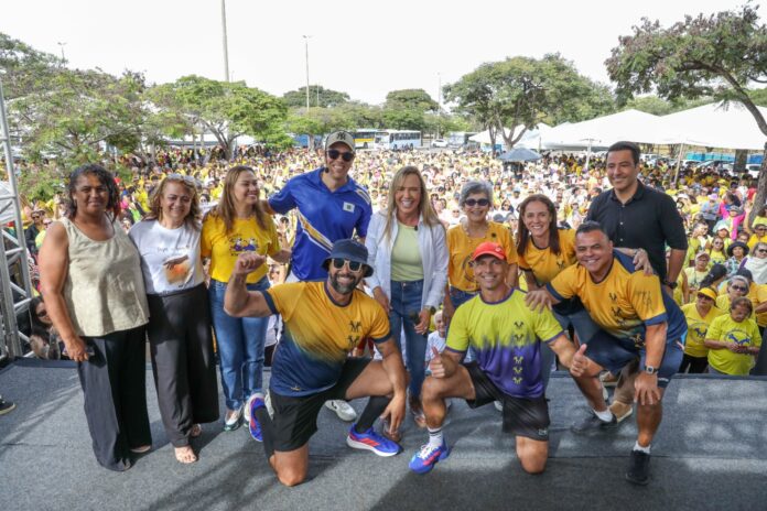 Ginástica nas Quadras atrai 1,5 mil participantes no Parque da Cidade