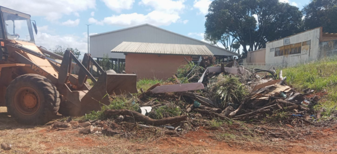 Força-tarefa realiza serviços em Ceilândia e coleta 190 toneladas de entulho