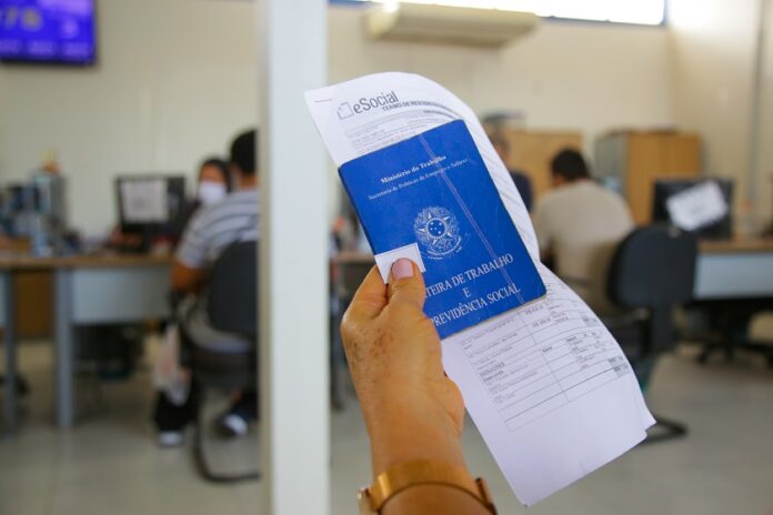 Semana inicia com 624 oportunidades disponíveis nas agências do trabalhador
