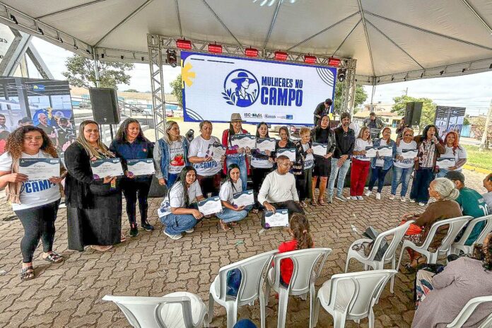 Mais de 100 mulheres recebem certificação em programa de capacitação rural em Brazlândia