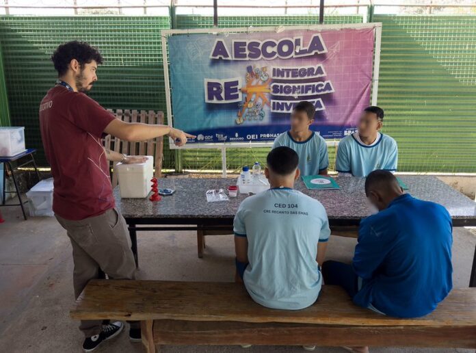 Feira de Profissões oferece novas oportunidades para socioeducandos