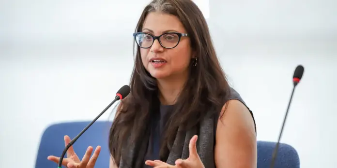 Demanda por trabalhadores sustenta resiliência do mercado, aponta IBGE