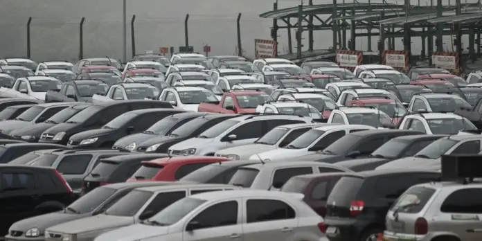 Produção de veículos registra aumento de 2,4% em abril, segundo Anfavea