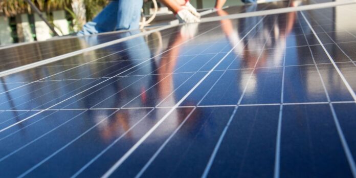 Energia solar supera R$ 300 bilhões em investimentos