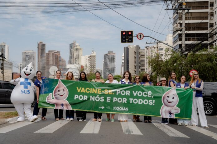 Saúde realiza campanha com Zé Gotinha em Goiânia para incentivar vacinação contra influenza