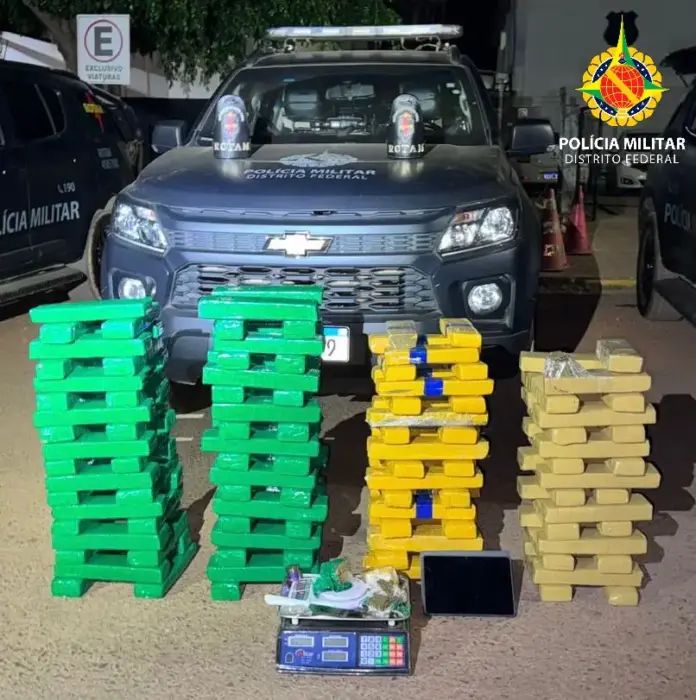 PMDF prende dois suspeitos de tráfico de drogas e apreende 132 kg de maconha em Novo Gama (GO)