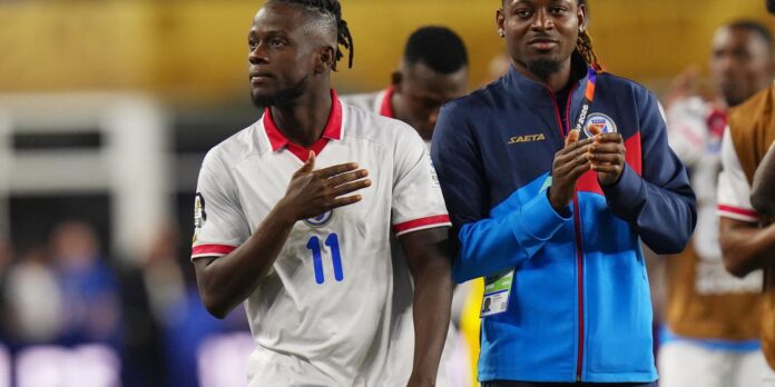 Haiti, rival do Brasil na Copa, expressa esperança em meio à crise