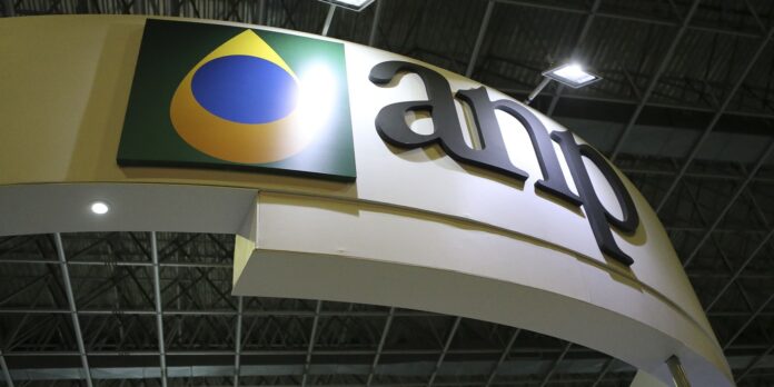 Produção de óleo e gás no Brasil atinge novo recorde em abril