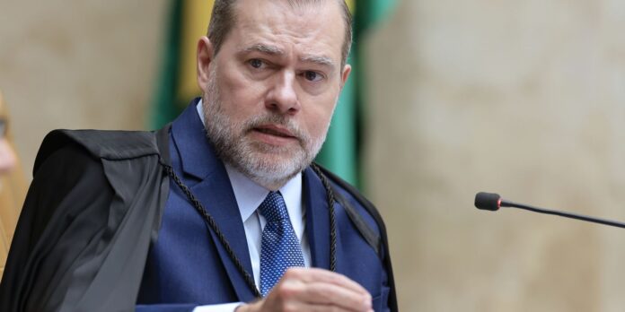 Toffoli vota a favor de prazo de 60 dias para big techs implementarem novas regras