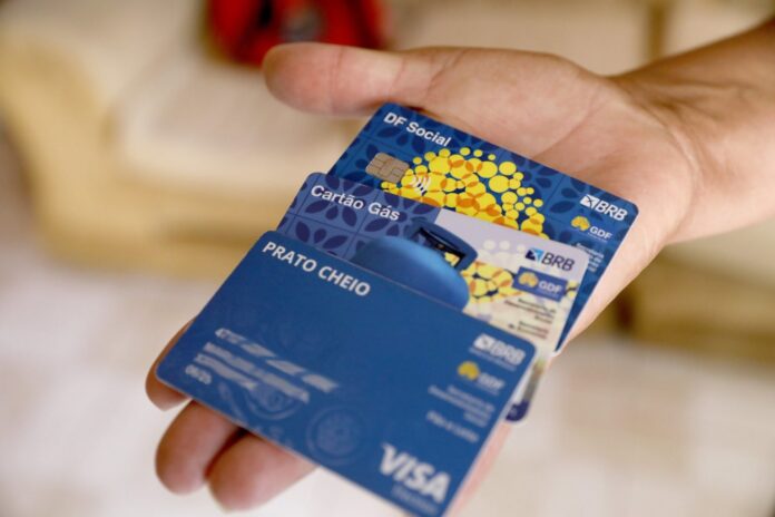 Liberados R$ 42 milhões para pagamento do Cartão Gás, Cartão Prato Cheio e DF Social