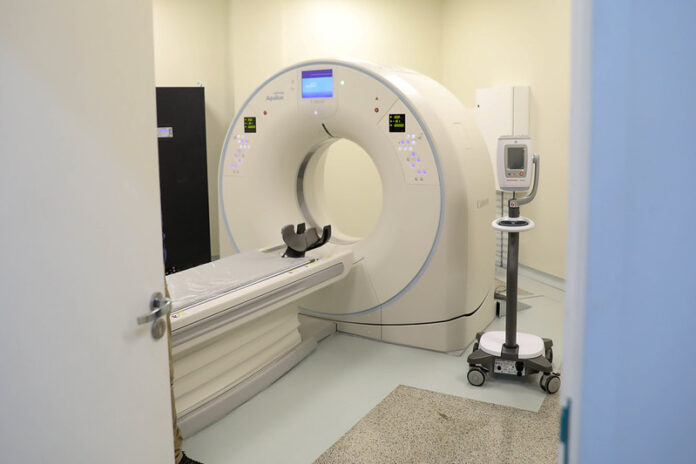 Hospital de Ceilândia recebe novo tomógrafo para aprimorar atendimento