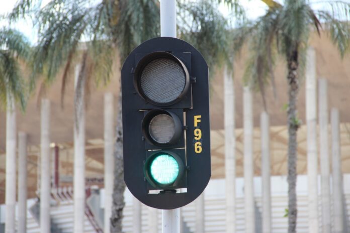 Licitação aberta para implantação de sistema de monitoramento de tráfego e fiscalização eletrônica