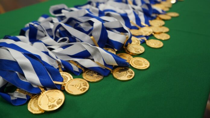 Líderes comunitários são reconhecidos com medalha por sua atuação significativa
