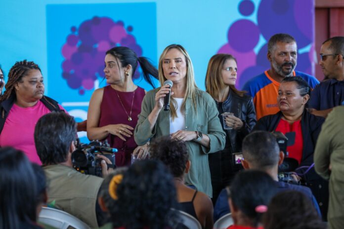 Programa GDF Delas oferece dia de serviços, saúde e beleza para mulheres catadoras