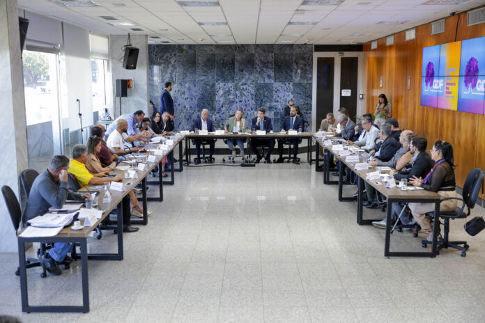 Governadora e comunidades rurais da região da DF-180 discutem estratégias para atender demandas locais