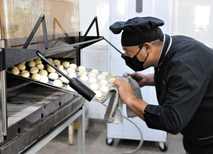 Curso gratuito de panificação e gastronomia tem 50 vagas disponíveis
