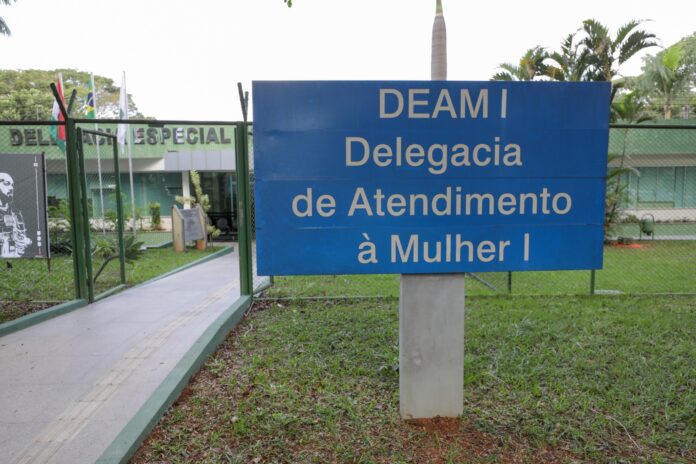 Cartilha orienta profissionais da comunicação sobre a cobertura de feminicídios