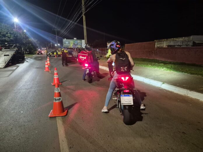 Blitz remove motocicletas com ruído excessivo das ruas de Ceilândia