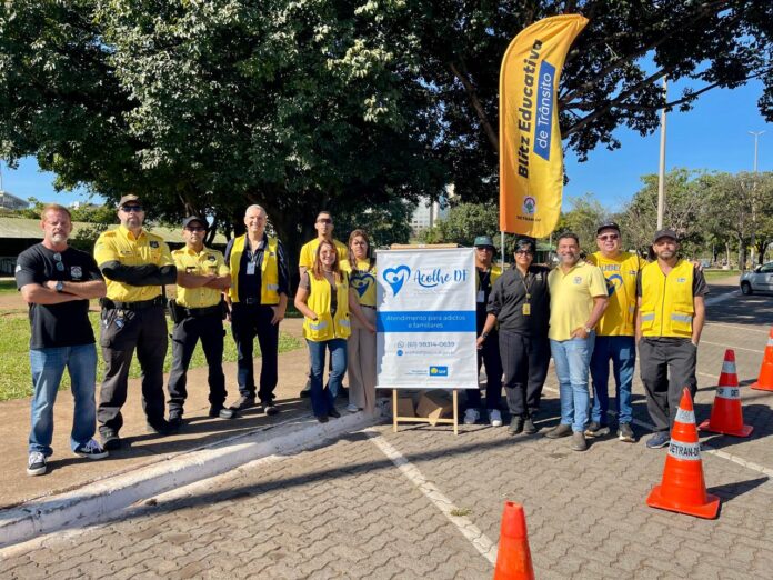 Blitz educativa finaliza programação especial em homenagem ao Dia Internacional de Combate às Drogas