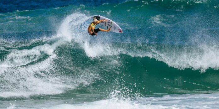 Cinco brasileiros se classificam para as oitavas de final na etapa de Saquarema da WSL