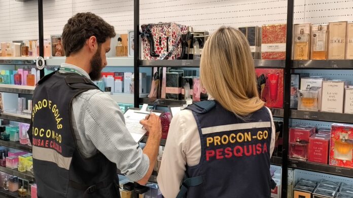Procon identifica variação de até 260% no preço de um mesmo produto para o Dia dos Namorados