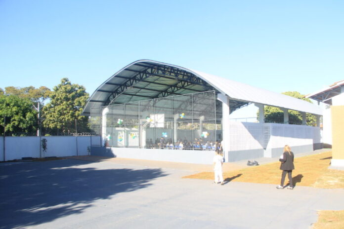 Inauguração da reforma e ampliação do Colégio Estadual Senador Onofre Quinan, em Goiânia