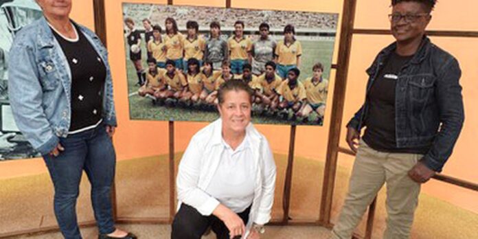 Pioneiras do futebol feminino compartilham suas histórias no programa Sem Censura