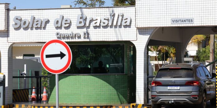 Bolsonaro solicita anulação de proibição de visitas durante prisão domiciliar