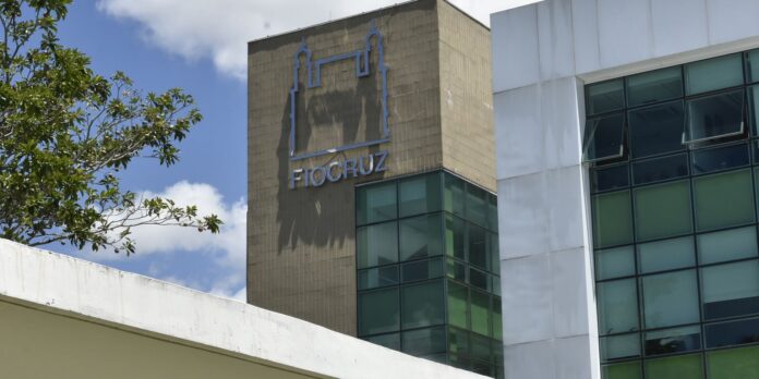 Fiocruz e farmacêutica firmam acordo para desenvolvimento de novo antirretroviral