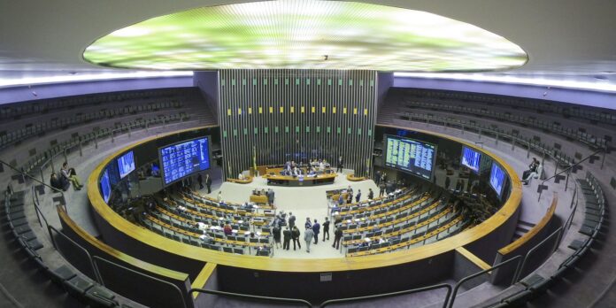 Câmara informa ao STF que não identifica irregularidades nas indicações de emendas