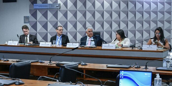 Defensores solicitam regulamentação mais rigorosa para a publicidade de apostas esportivas