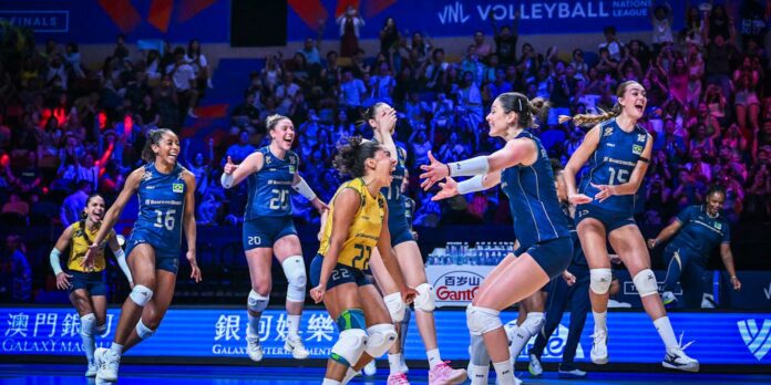 Brasil vence Itália e disputa final da Liga das Nações contra a Turquia