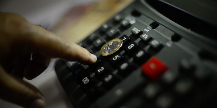 Prévia da inflação oficial registra 0,06% em julho, segundo IBGE
