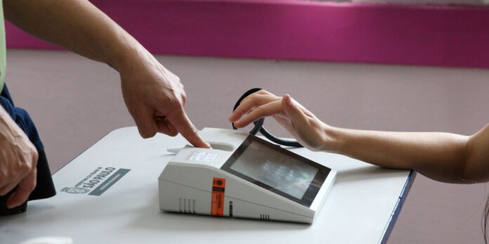Entenda o funcionamento da biometria nas eleições de 2023