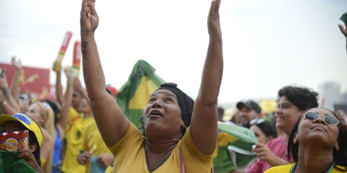 PM intensifica segurança em áreas de concentração de torcedores no Rio