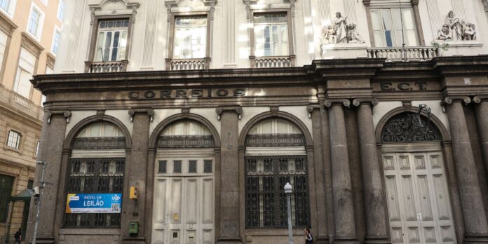 Antiga sede dos Correios no centro do Rio será leiloada nesta quinta-feira