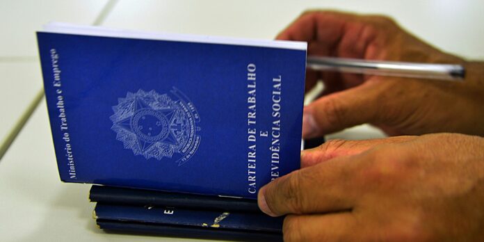 Brasil gera 58,5 mil empregos em julho, segundo Caged