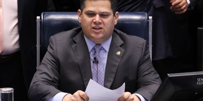 Governo solicita a Alcolumbre a instalação de comissão sobre a MP das Blusinhas