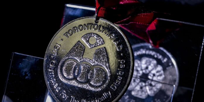 Familiares celebram legado da primeira medalha paralímpica do Brasil