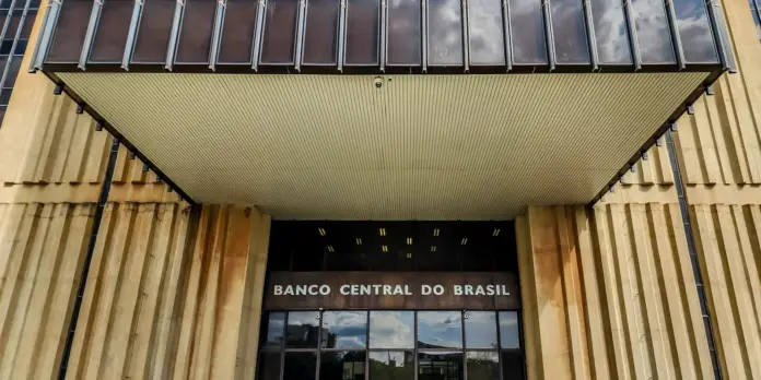 Copom dá início nesta terça-feira à reunião para definir a taxa básica de juros