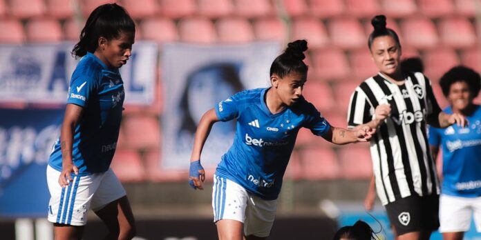 Cruzeiro derrota Botafogo no Campeonato Brasileiro Feminino