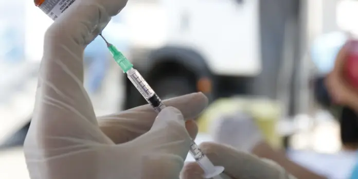 Campanha de vacinação contra sarampo imuniza 280 mil pessoas em SP em uma semana