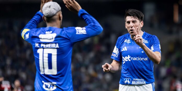 Cruzeiro derrota Flamengo e Palmeiras é favorecido no Brasileirão